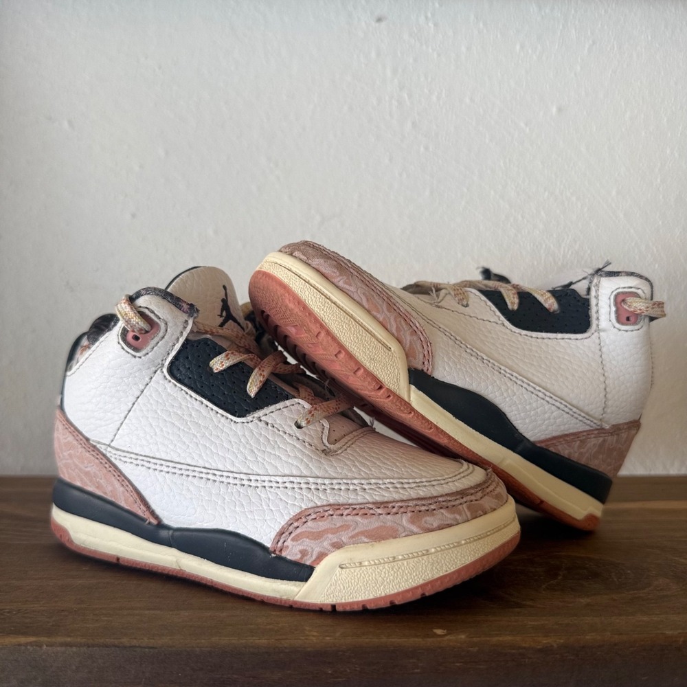 Air Jordan 3 Retro Vintage Floral Toddler Girls Size 9C Red Stardust FQ9175-100‎